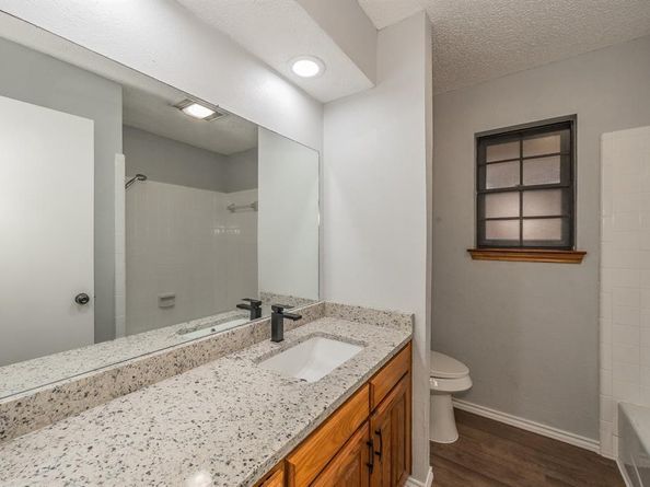 917  Bucknell Drive , Arlington Texas 76012