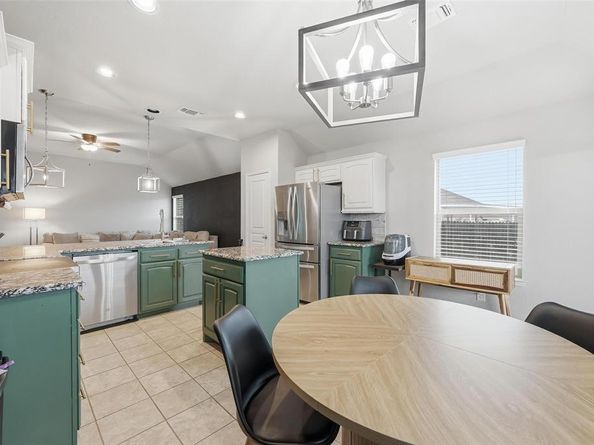 10329  Kingspoint Boulevard , Fort Worth Texas 76140