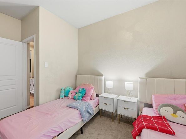 10329  Kingspoint Boulevard , Fort Worth Texas 76140