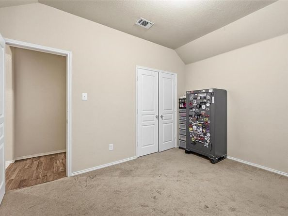 10329  Kingspoint Boulevard , Fort Worth Texas 76140