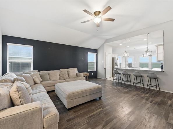 10329  Kingspoint Boulevard , Fort Worth Texas 76140