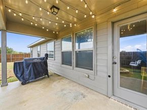 10329  Kingspoint Boulevard , Fort Worth Texas 76140