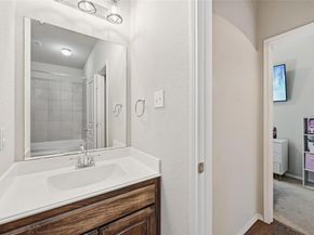 10329  Kingspoint Boulevard , Fort Worth Texas 76140