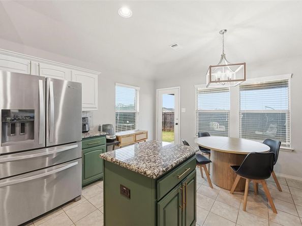 10329  Kingspoint Boulevard , Fort Worth Texas 76140