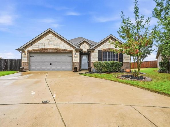 10329  Kingspoint Boulevard , Fort Worth Texas 76140