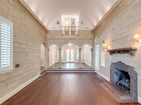 7026  Lakewood Boulevard , Dallas Texas 75214