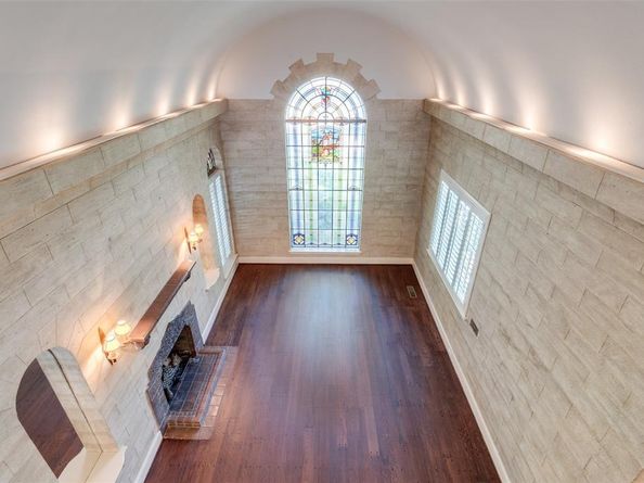 7026  Lakewood Boulevard , Dallas Texas 75214