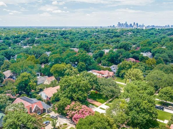 7026  Lakewood Boulevard , Dallas Texas 75214