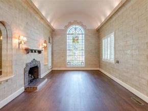 7026  Lakewood Boulevard , Dallas Texas 75214