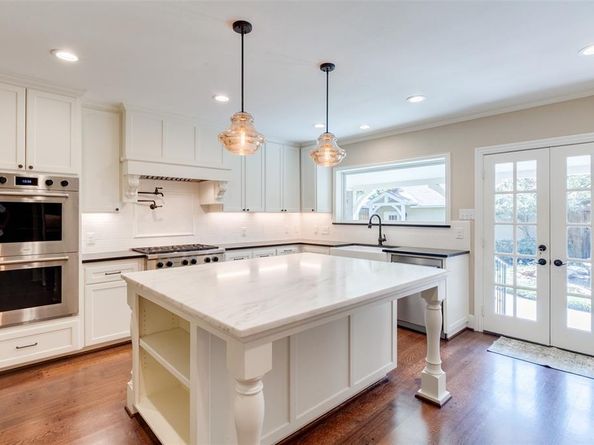 7026  Lakewood Boulevard , Dallas Texas 75214