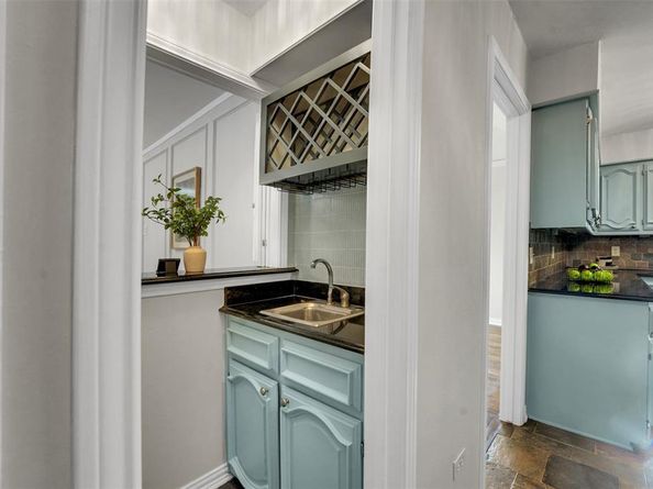 9511  Robin Meadow Drive , Dallas Texas 75243