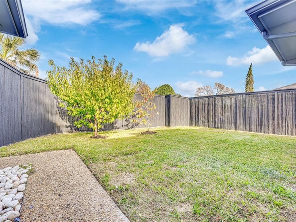 9511  Robin Meadow Drive , Dallas Texas 75243