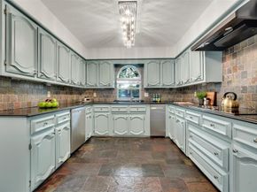 9511  Robin Meadow Drive , Dallas Texas 75243