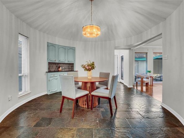 9511  Robin Meadow Drive , Dallas Texas 75243