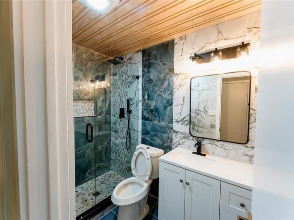 2134  Courtland Circle , Carrollton Texas 75007