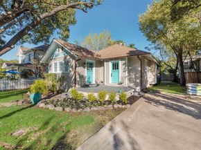 2105  LIPSCOMB Street , Fort Worth Texas 76110