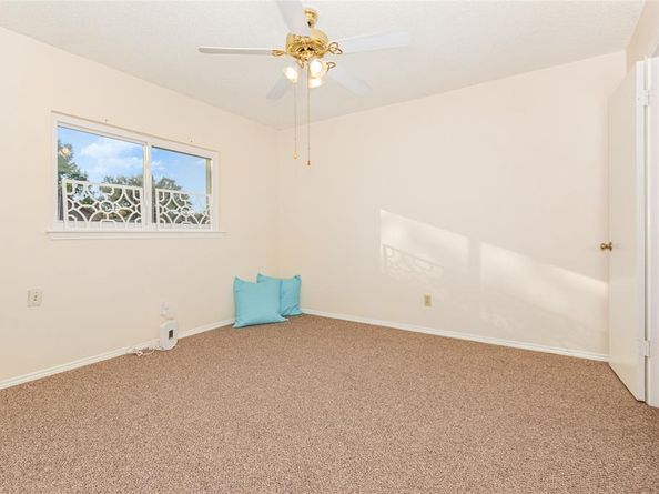 404  Nita Lane , Euless Texas 76040