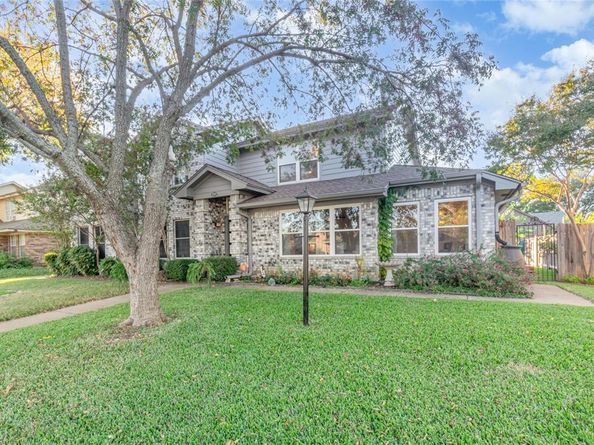 404  Nita Lane , Euless Texas 76040