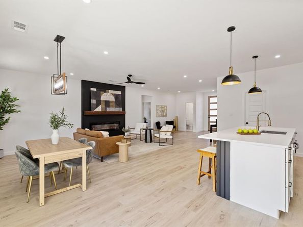 714 W Gross Street , Mesquite Texas 75149