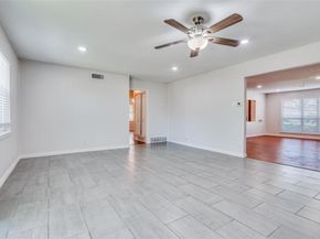 5718  Trailwood Drive , Dallas Texas 75241