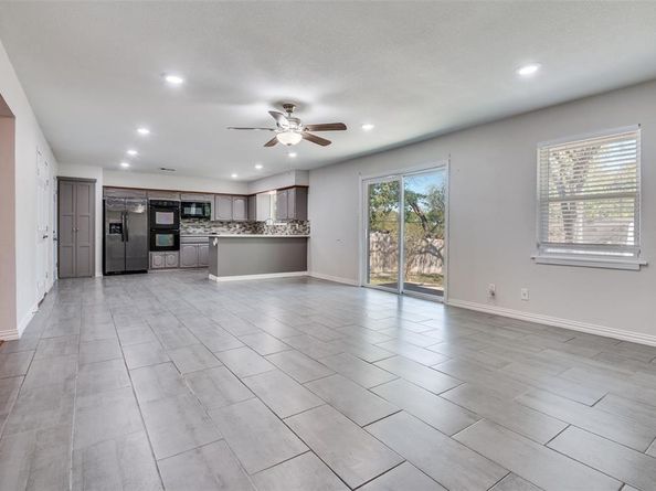 5718  Trailwood Drive , Dallas Texas 75241