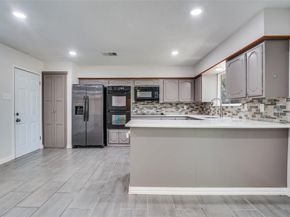 5718  Trailwood Drive , Dallas Texas 75241