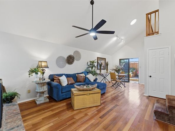 3328  Briaroaks Drive , Garland Texas 75044