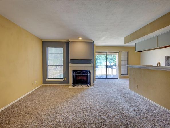 5825  Marvin Loving Drive  204, Garland Texas 75043