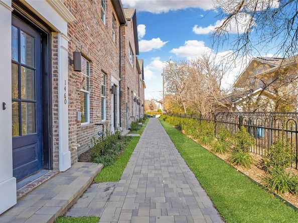 1476  N Avenue , Plano Texas 75074