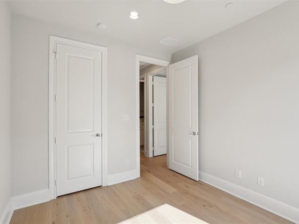 1476  N Avenue , Plano Texas 75074