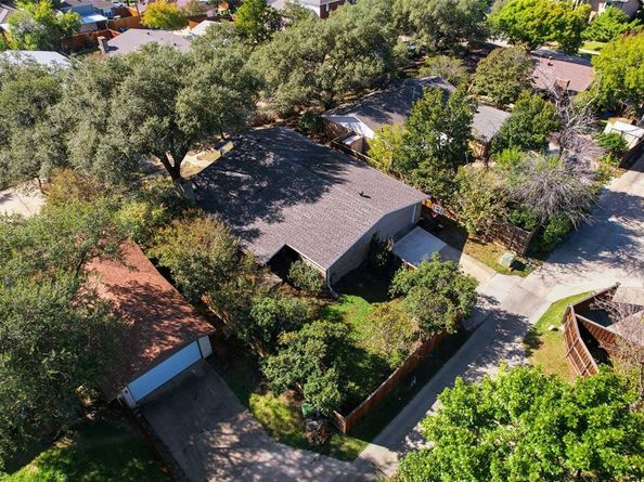 1805  Haymeadow  , Carrollton Texas 75007