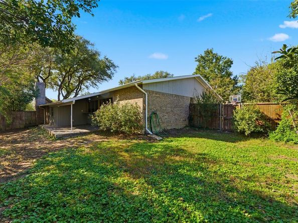 1805  Haymeadow  , Carrollton Texas 75007