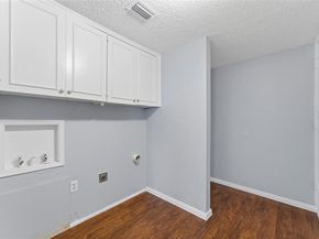 1805  Haymeadow  , Carrollton Texas 75007