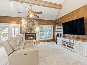 1709  Oakridge Drive , Pantego Texas 76013