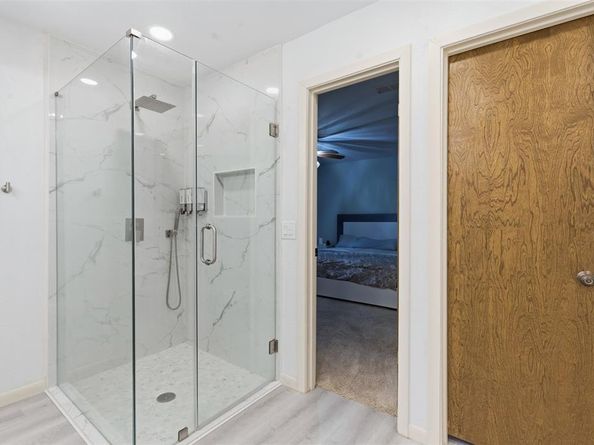 1709  Oakridge Drive , Pantego Texas 76013