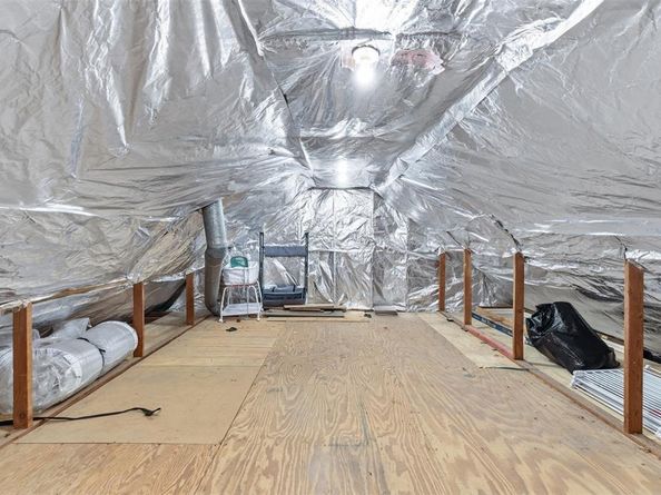 1709  Oakridge Drive , Pantego Texas 76013