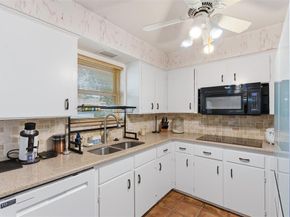 1709  Oakridge Drive , Pantego Texas 76013