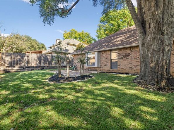 1213  Hillwood Way , Grapevine Texas 76051