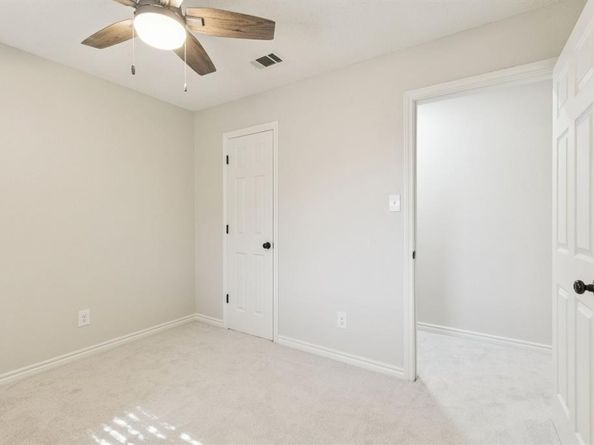 1213  Hillwood Way , Grapevine Texas 76051