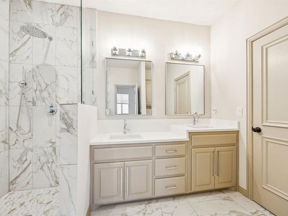 5804  Hudson Street  B, Dallas Texas 75206