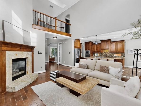 7321  Canadian Drive , Irving Texas 75039