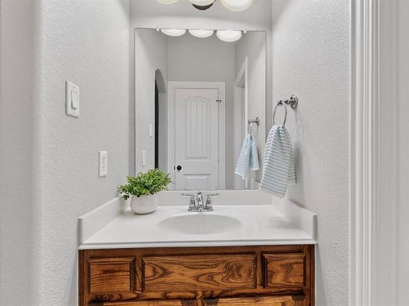 7321  Canadian Drive , Irving Texas 75039