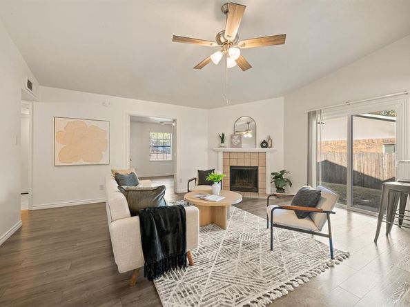 408  Moss Hill Lane , Euless Texas 76039