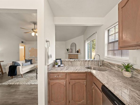 408  Moss Hill Lane , Euless Texas 76039