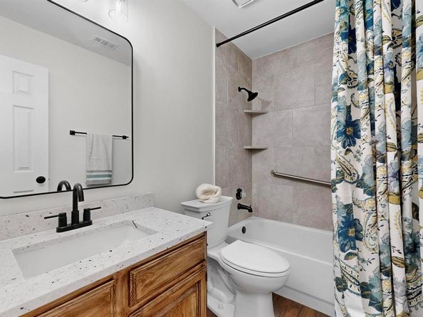 2601  Daisy Lane , Rowlett Texas 75089