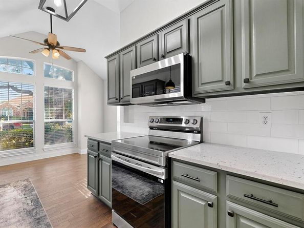 2601  Daisy Lane , Rowlett Texas 75089