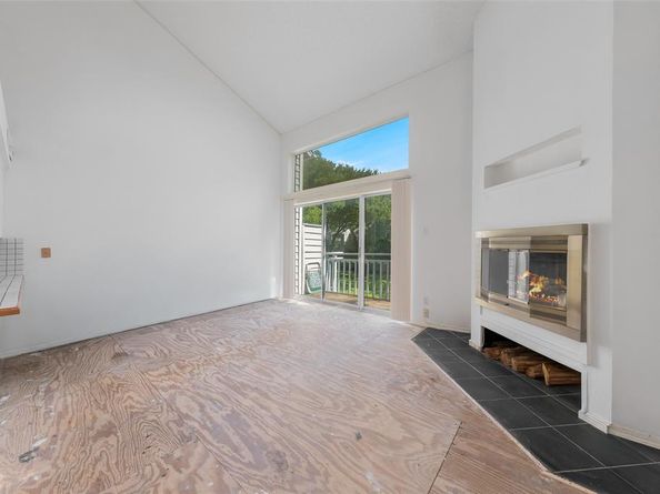9200  Rodeo Drive , Irving Texas 75063