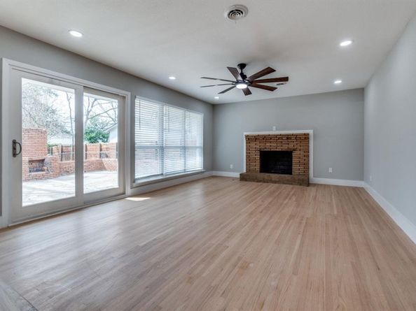 2542  Delmac Drive , Dallas Texas 75233