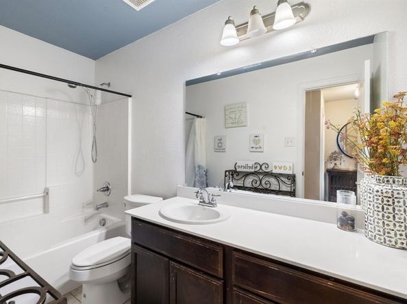 15431  Dorothy Nell Drive , Dallas Texas 75253
