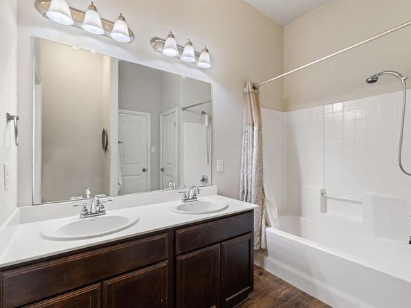 15431  Dorothy Nell Drive , Dallas Texas 75253